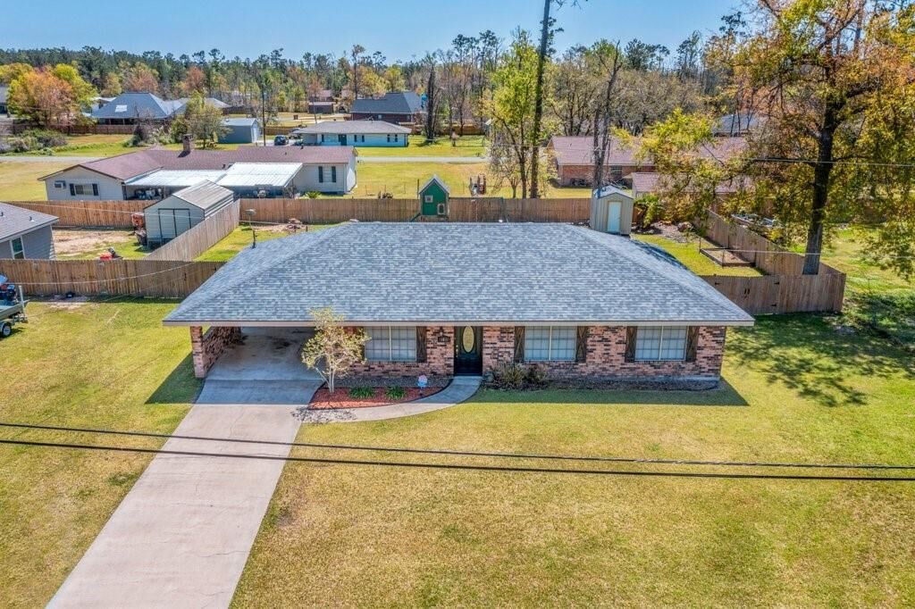 Property Photo:  1491 Becky Street  LA 70611 