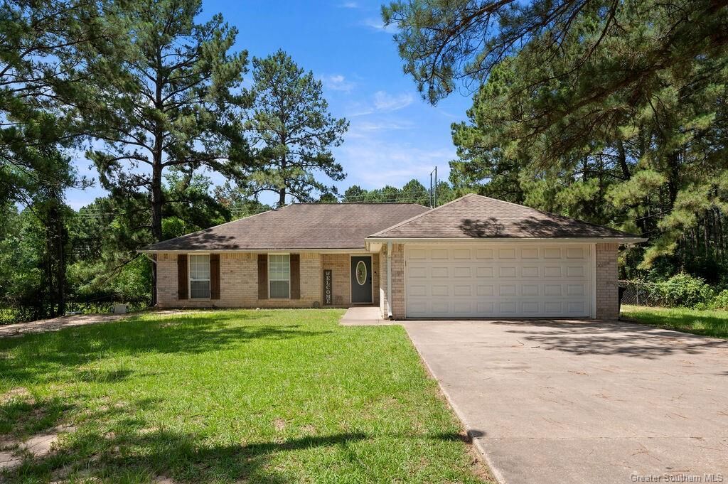 Property Photo: 125 Amelia Drive LA 71446