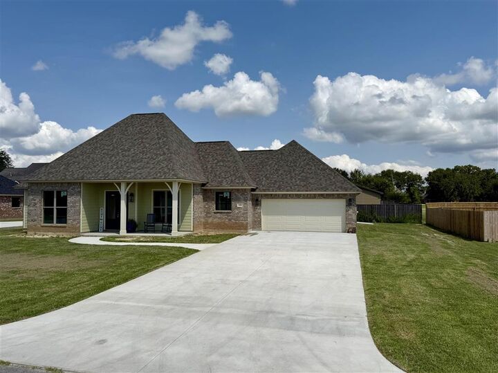 Property Photo: 1086 Mary Diane McCall Drive LA 70605