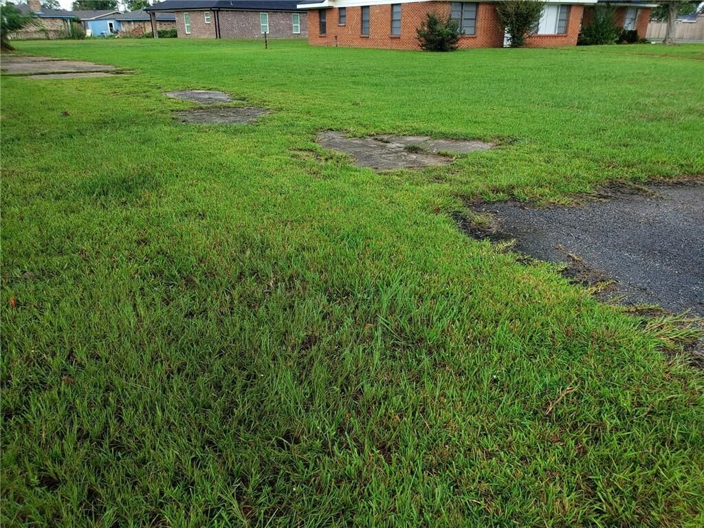 Property Photo: 103 Jackson Avenue LA 70663