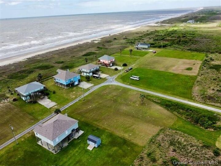 Property Photo: 13 Pelican Beach Drive LA 70631