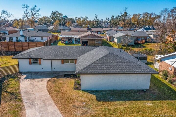 Property Photo: 1517 Sarah Drive LA 70605