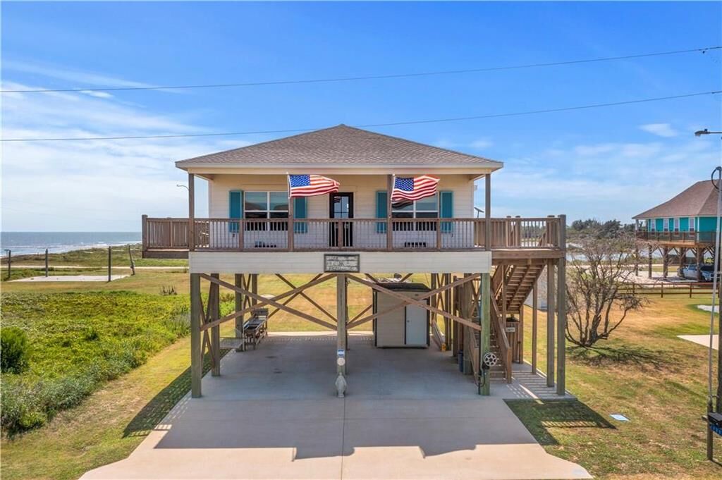 Property Photo: 132 Ocean Avenue LA 70631