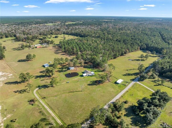 Property Photo: 254 Ashworth Road LA 70660