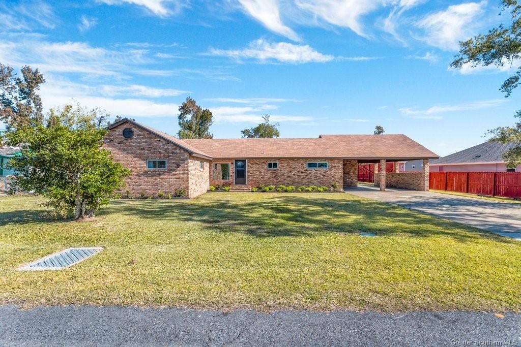 Property Photo:  608 Sally Mae Street  LA 70601 