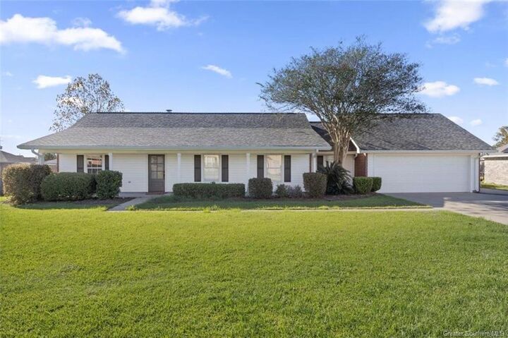 Property Photo: 5734 Fir Street LA 70605
