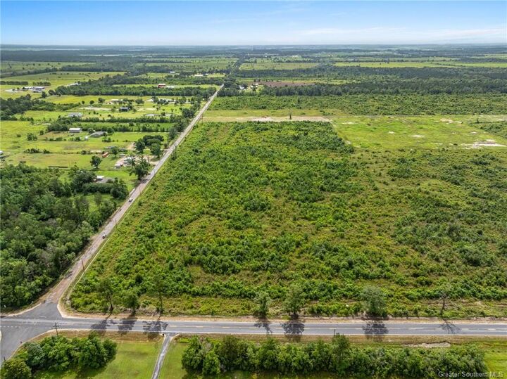 Property Photo: 11 Abie Fontenot Road LA 70647