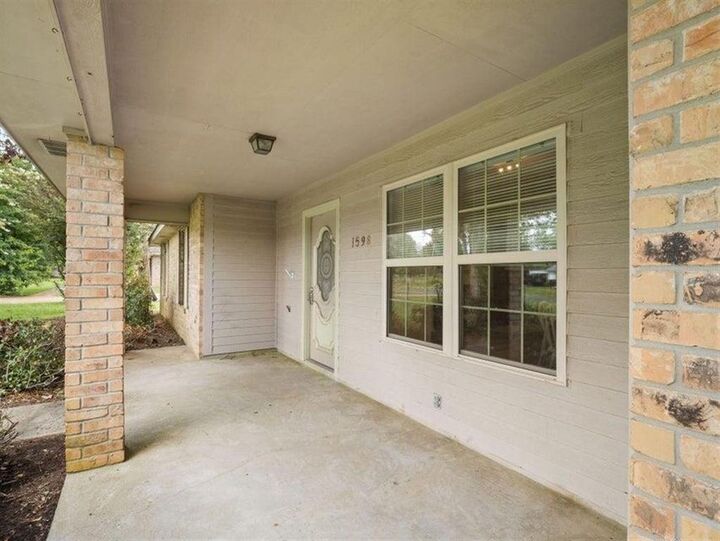 Property Photo:  1598 Glendale Road  LA 70634 