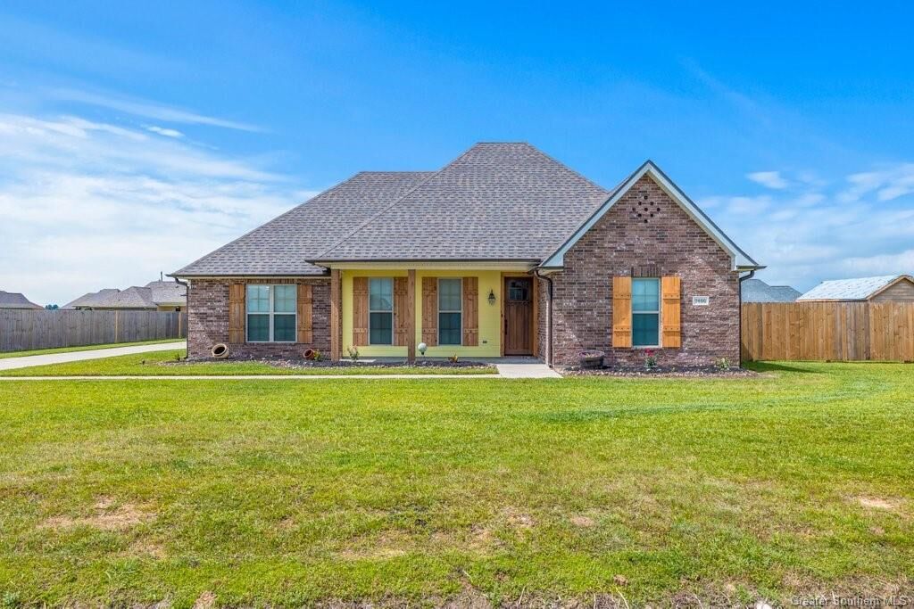 Property Photo: 7466 Buckskin Drive LA 70647