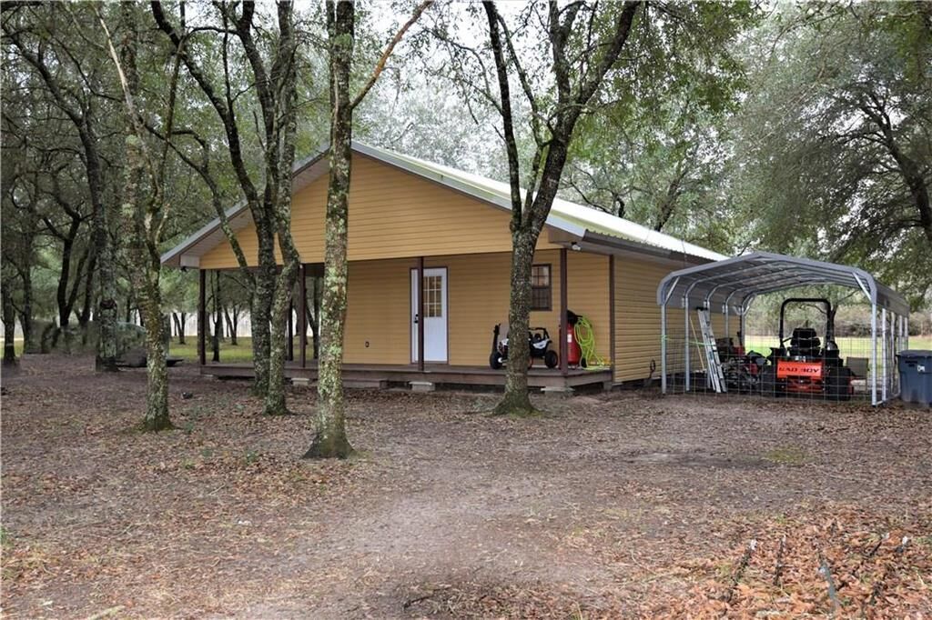 Property Photo: 254 Roy Sonnier Road LA 70655