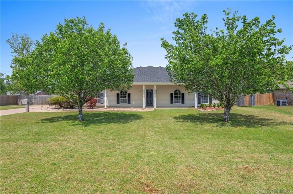 Property Photo:  1570 Siouxan Drive  LA 70611 