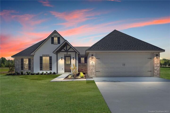 Property Photo: 135 Janise Lane LA 70657