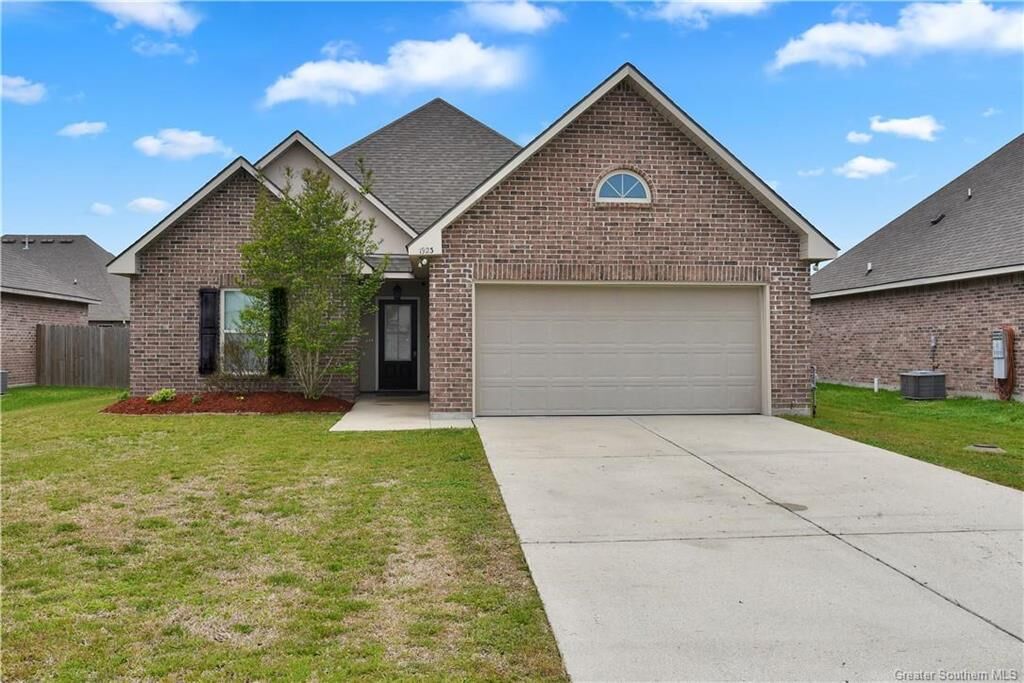 Property Photo: 1923 Chandler Avenue LA 70607