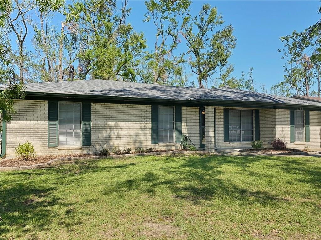 Property Photo:  2108 N Rose Park Avenue N  LA 70663 