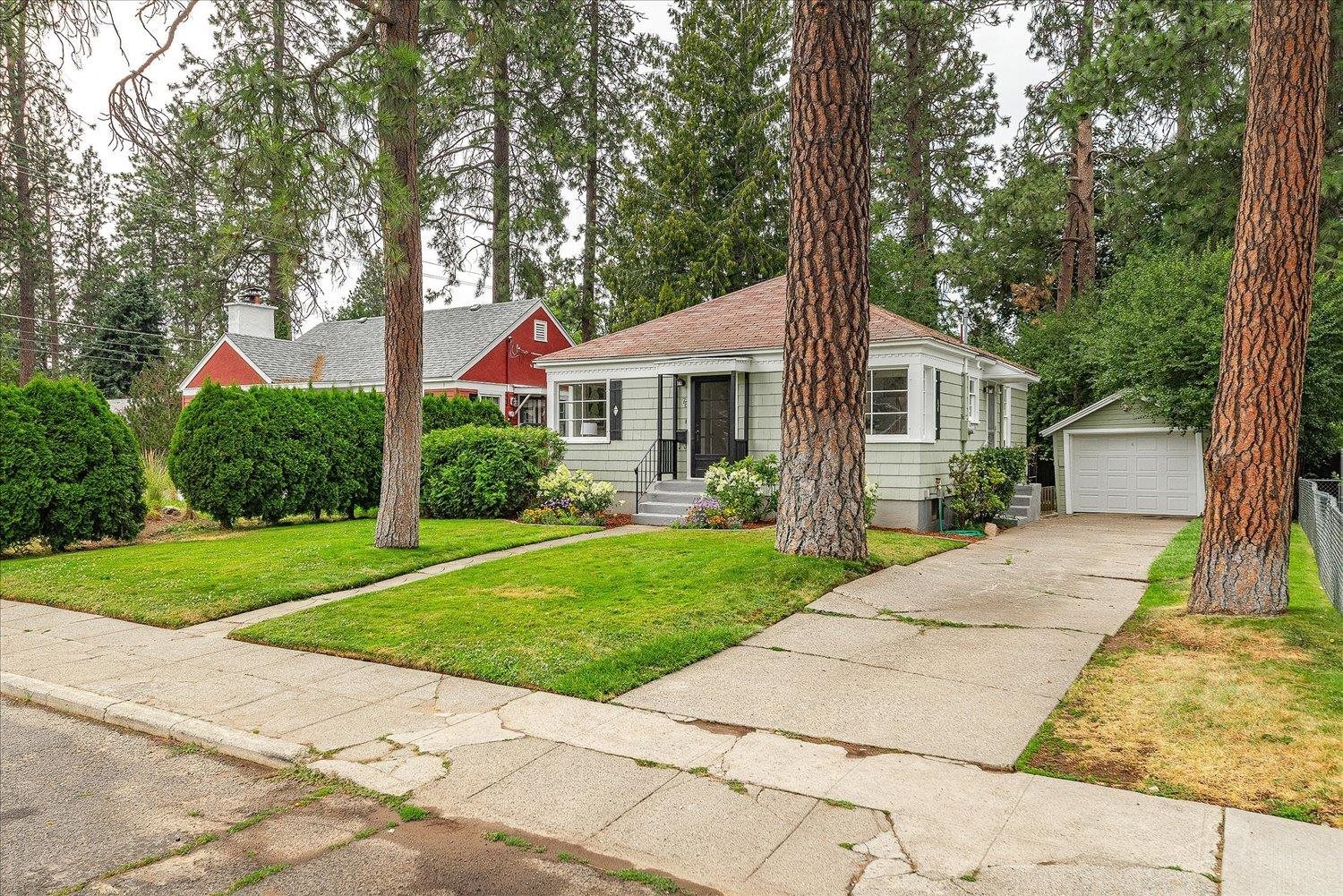 Property Photo:  7 E 34th Ave  WA 99203 