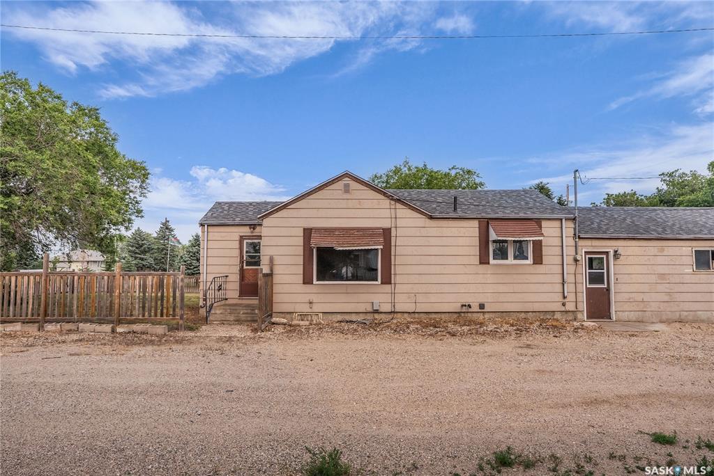 Property Photo:  609 Royal Street  SK S0G 2J0 