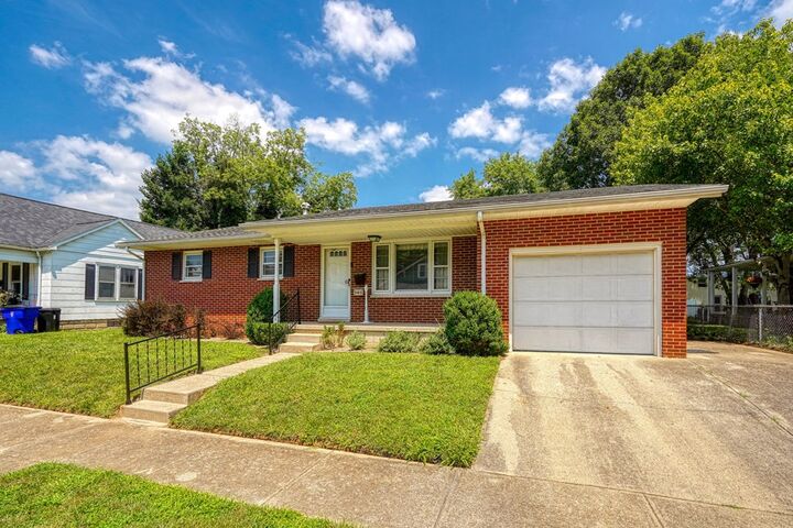 Property Photo:  583 Beechwood Street  OH 45601 