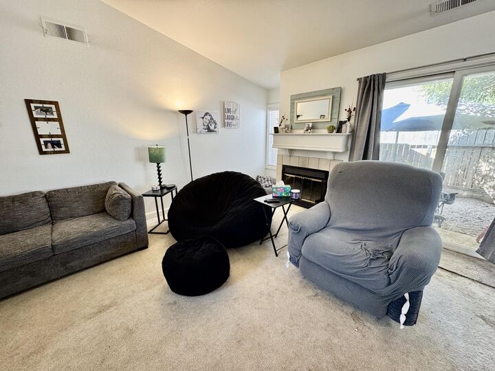Property Photo:  1233 S Kent St Street  CA 93277 