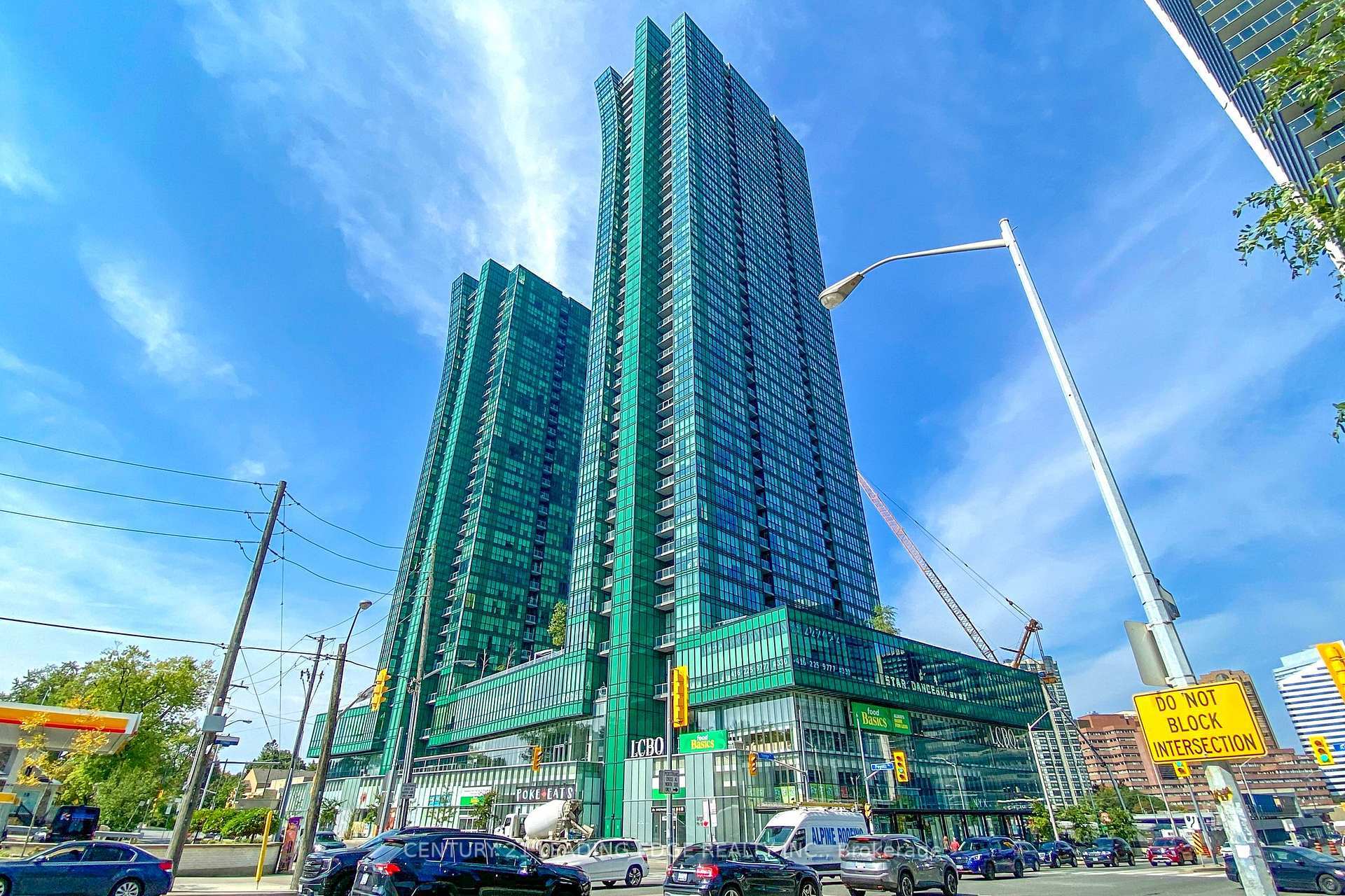 Property Photo:  9 Bogert Avenue 2404  ON M2N 5M6 