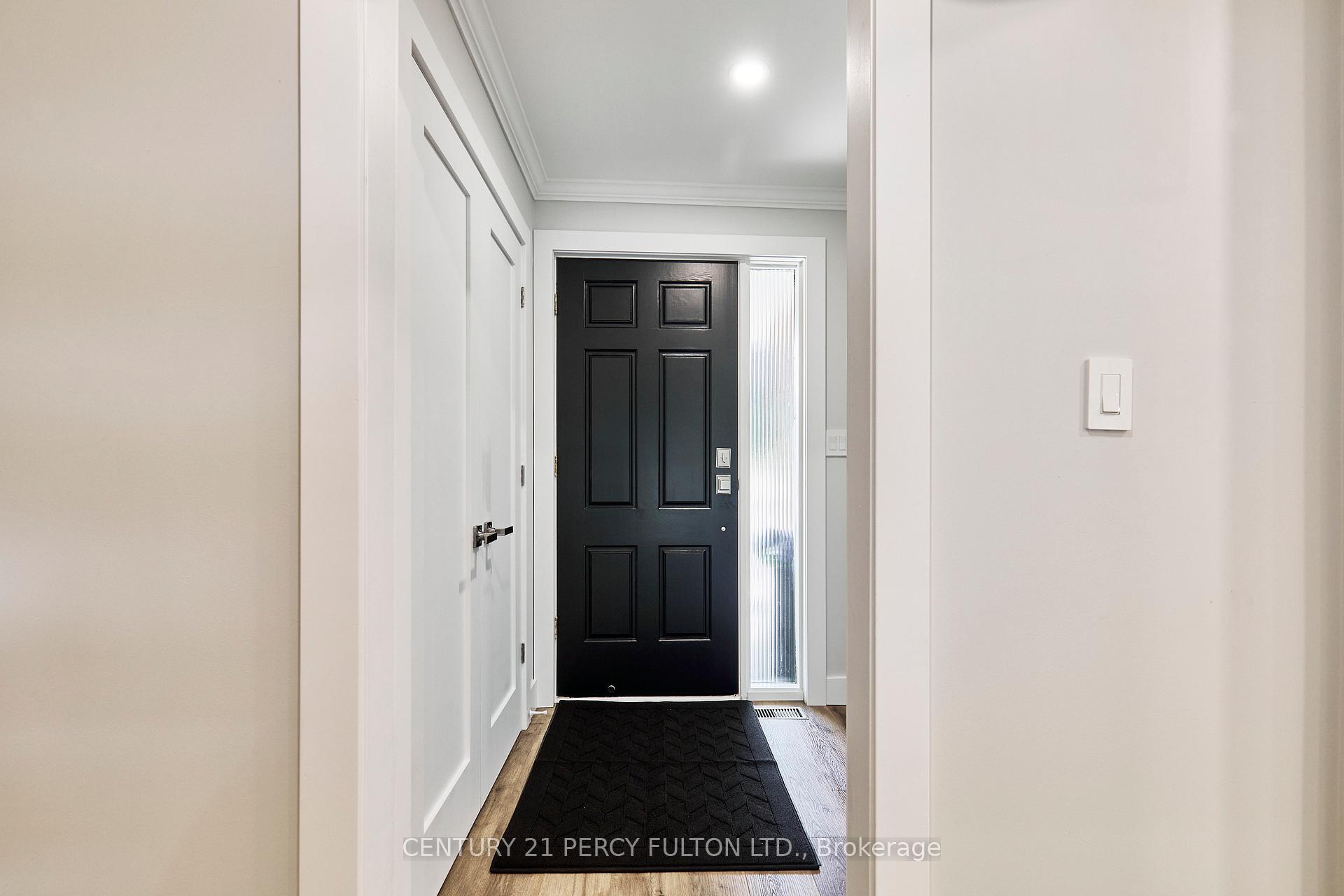 Property Photo:  613 Alma Street  ON L9L 1C5 