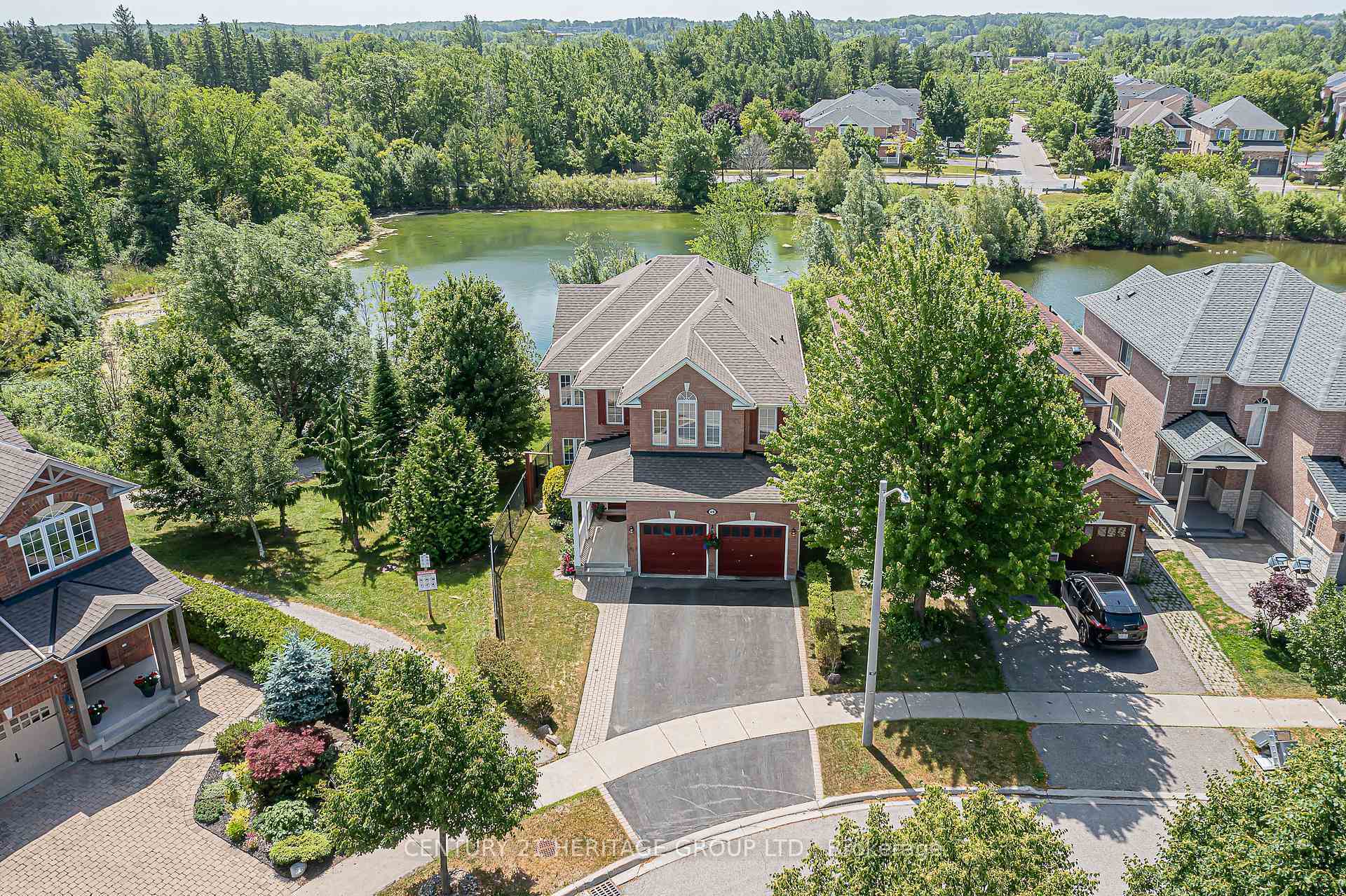 Property Photo: 49 Pagoda Drive ON L4E 4N5