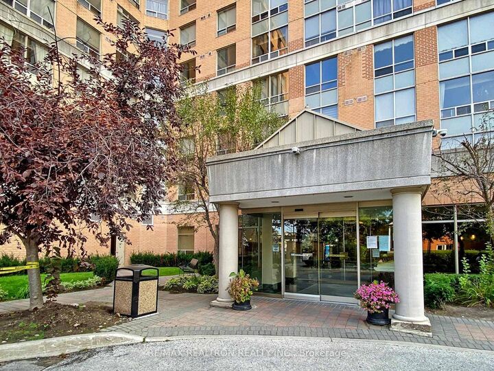 Property Photo:  1883 McNicoll Avenue 1517  ON M1V 5M3 