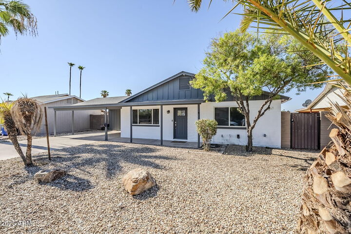 2215 W Emelita Avenue  Mesa AZ 85202 photo