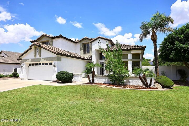 Property Photo: 7022 W Quail Avenue AZ 85308