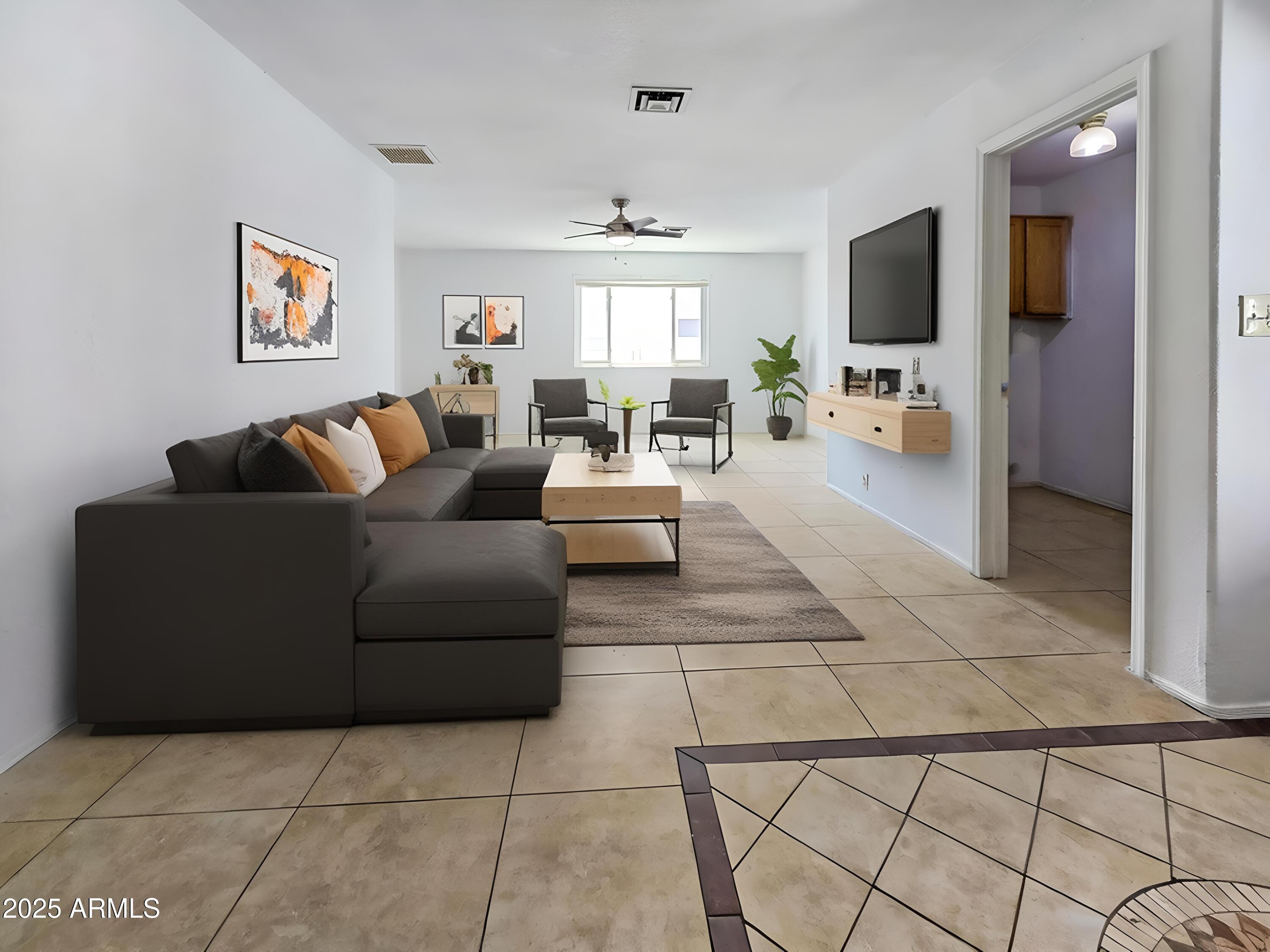 Property Photo: 2826 W Northview Avenue AZ 85051
