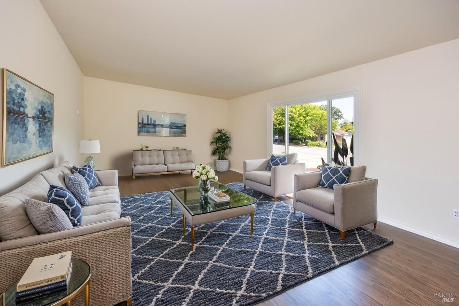 Property Photo:  2033 Sonoma Avenue  CA 95405 