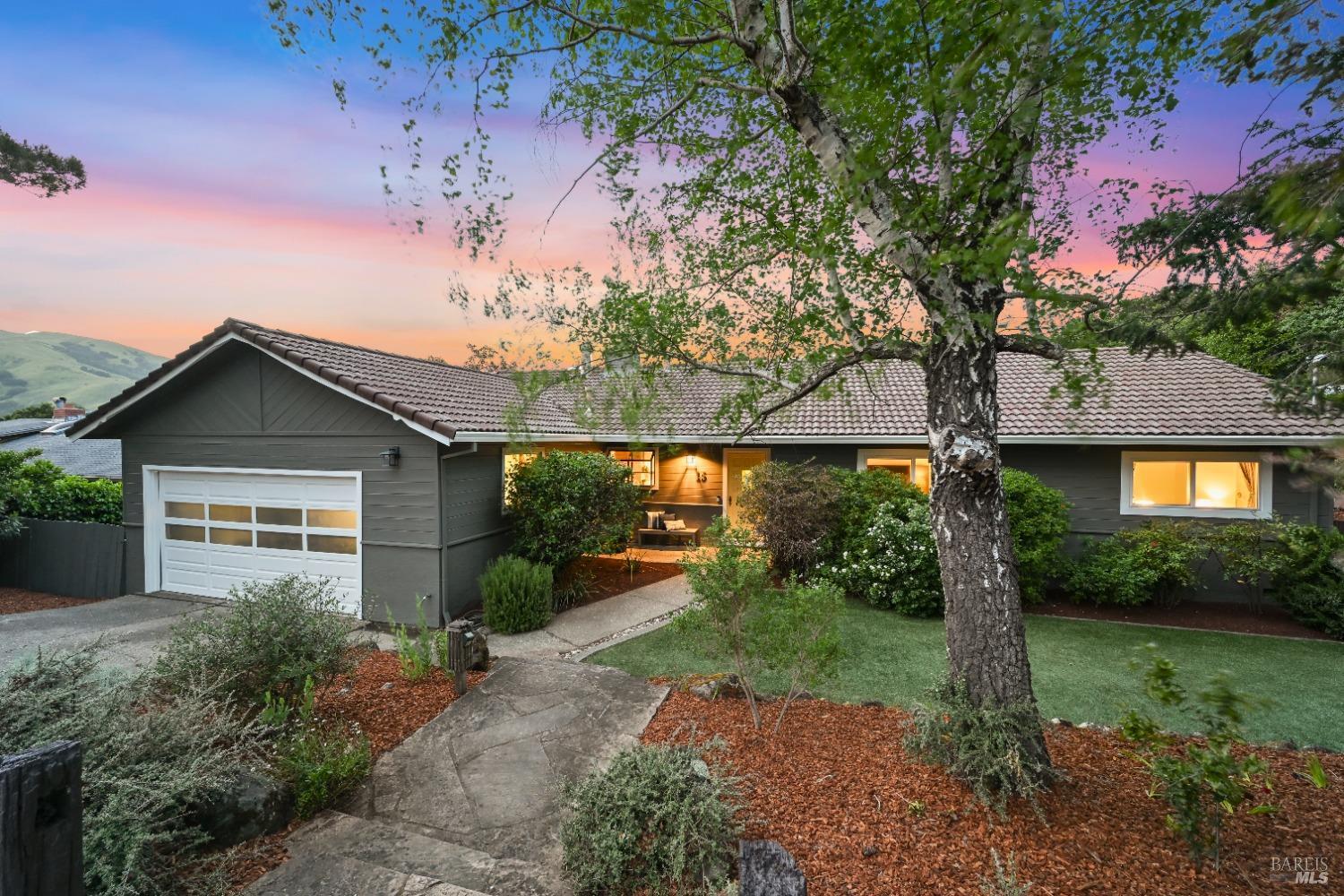 Property Photo: 15 Manor View Drive CA 94930