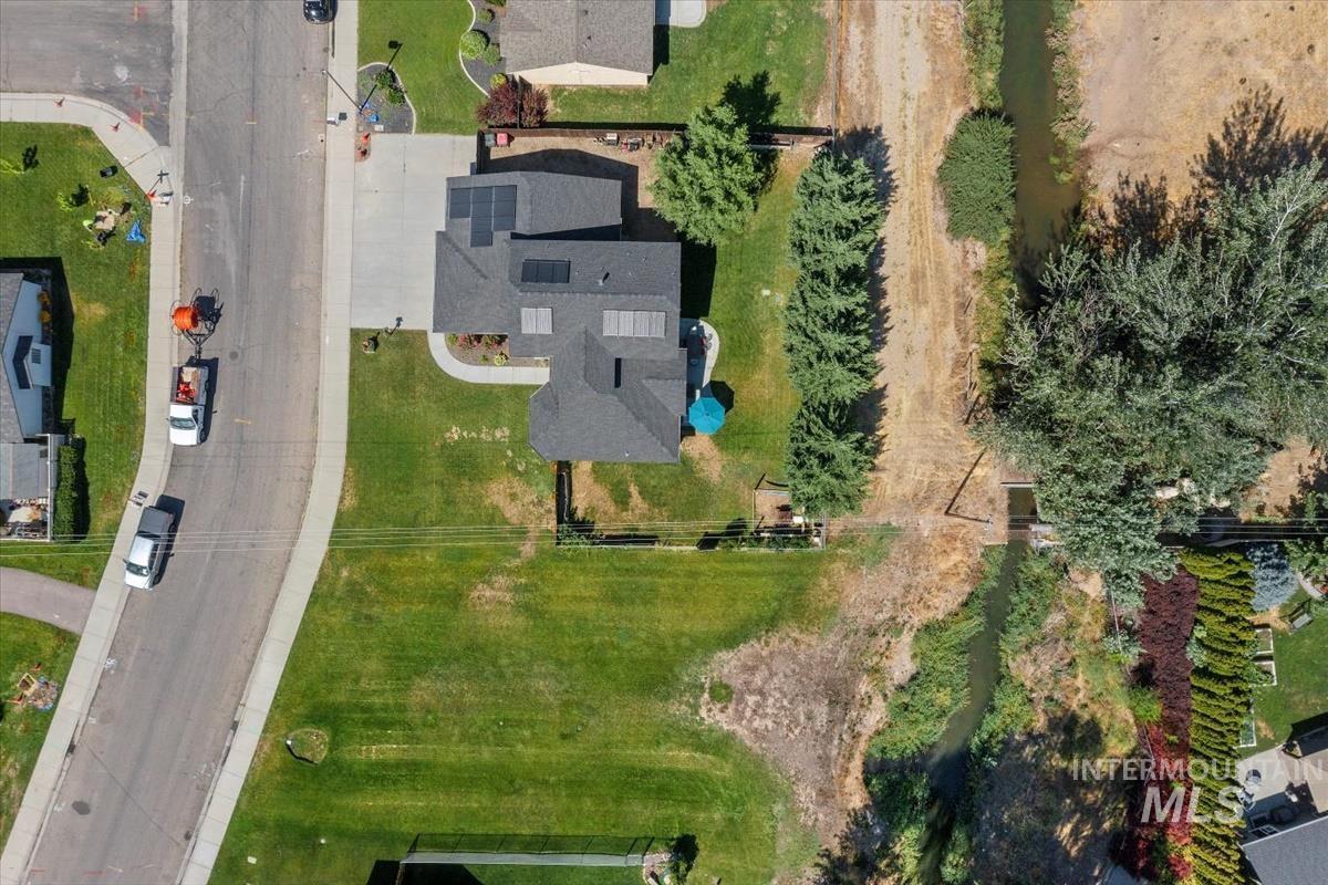 Property Photo:  798 W Woodbury  ID 83646 