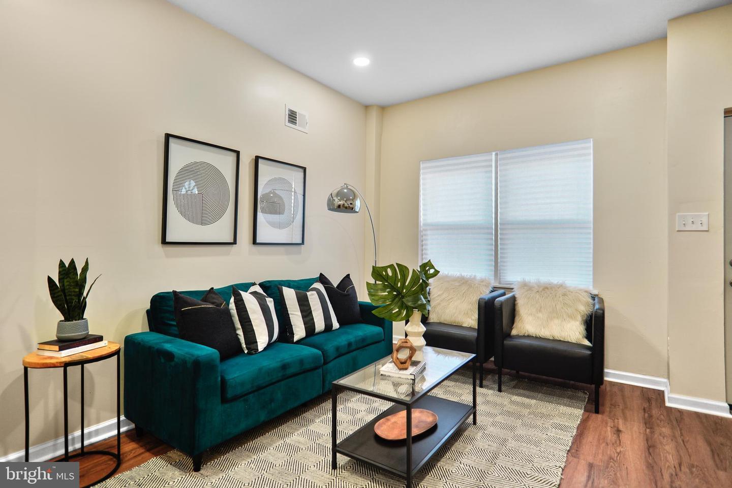1711 N Lindenwood Street  Philadelphia PA 19131 photo