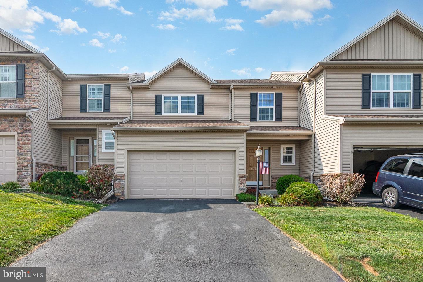 1736 Haralson Drive  Mechanicsburg PA 17055 photo