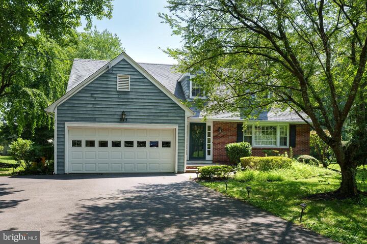 325 Sked Street  Pennington NJ 08534 photo