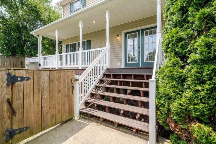 Property Photo:  1739 Kingston Ct  VA 22801