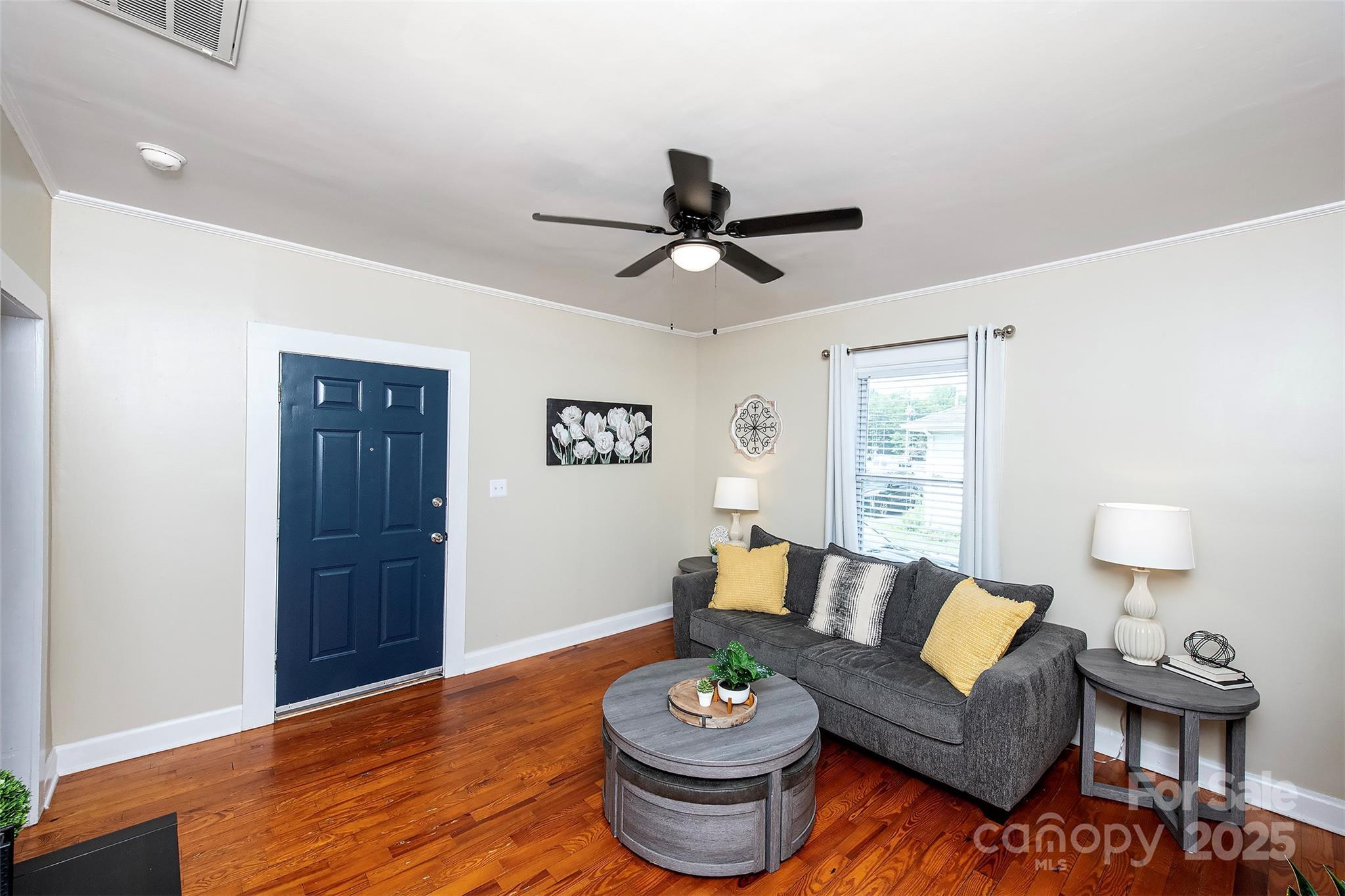 Property Photo: 1525 Perfection Avenue NC 28012