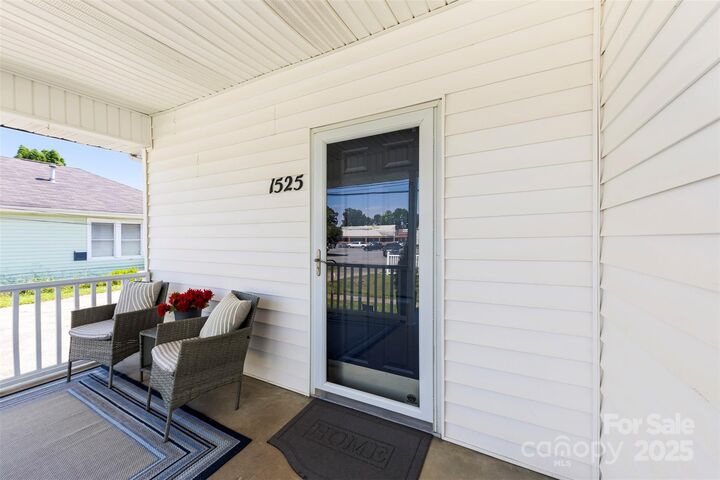 Property Photo: 1525 Perfection Avenue NC 28012