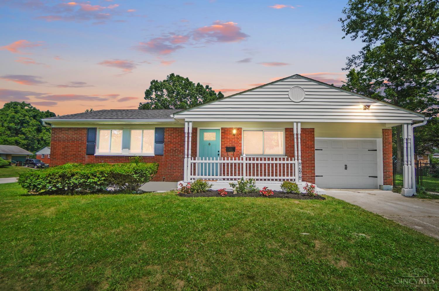 Property Photo: 9696 Wymart Avenue OH 45231