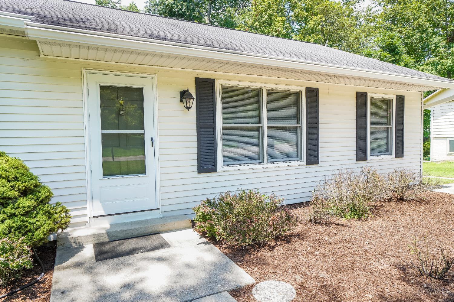 Property Photo:  1550 E Meadowbrook Drive  OH 45140 