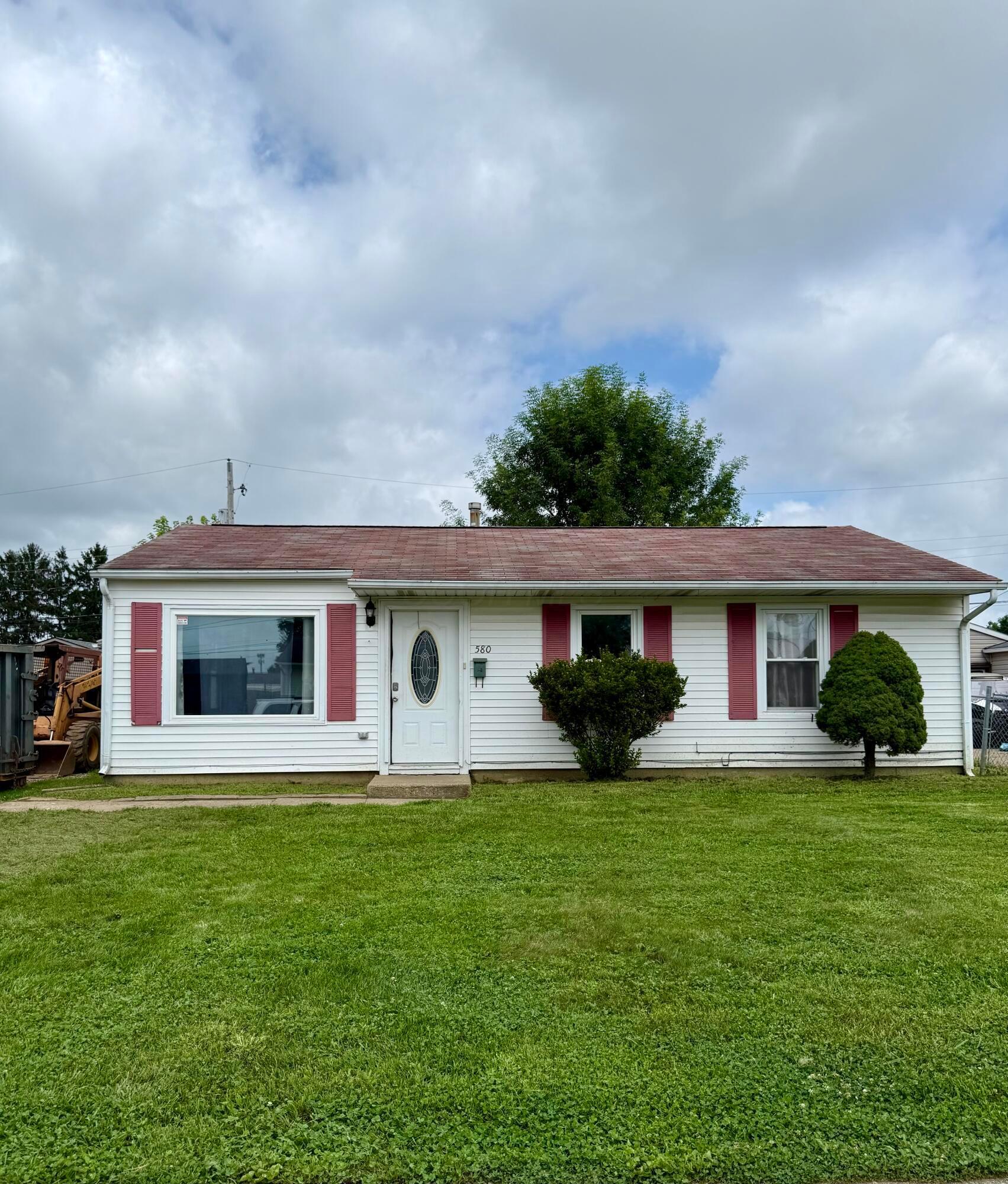 Property Photo: 580 Edgewood Drive OH 43055