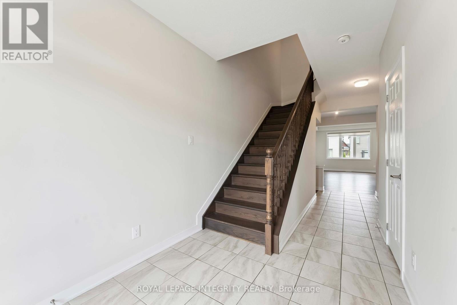 Property Photo: 227 Ormiston Crescent ON K2J 7E3