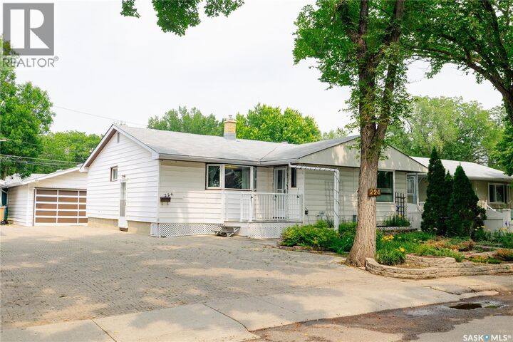 Photo de la propriété:  224 Logan Crescent  SK S4S 5P9 