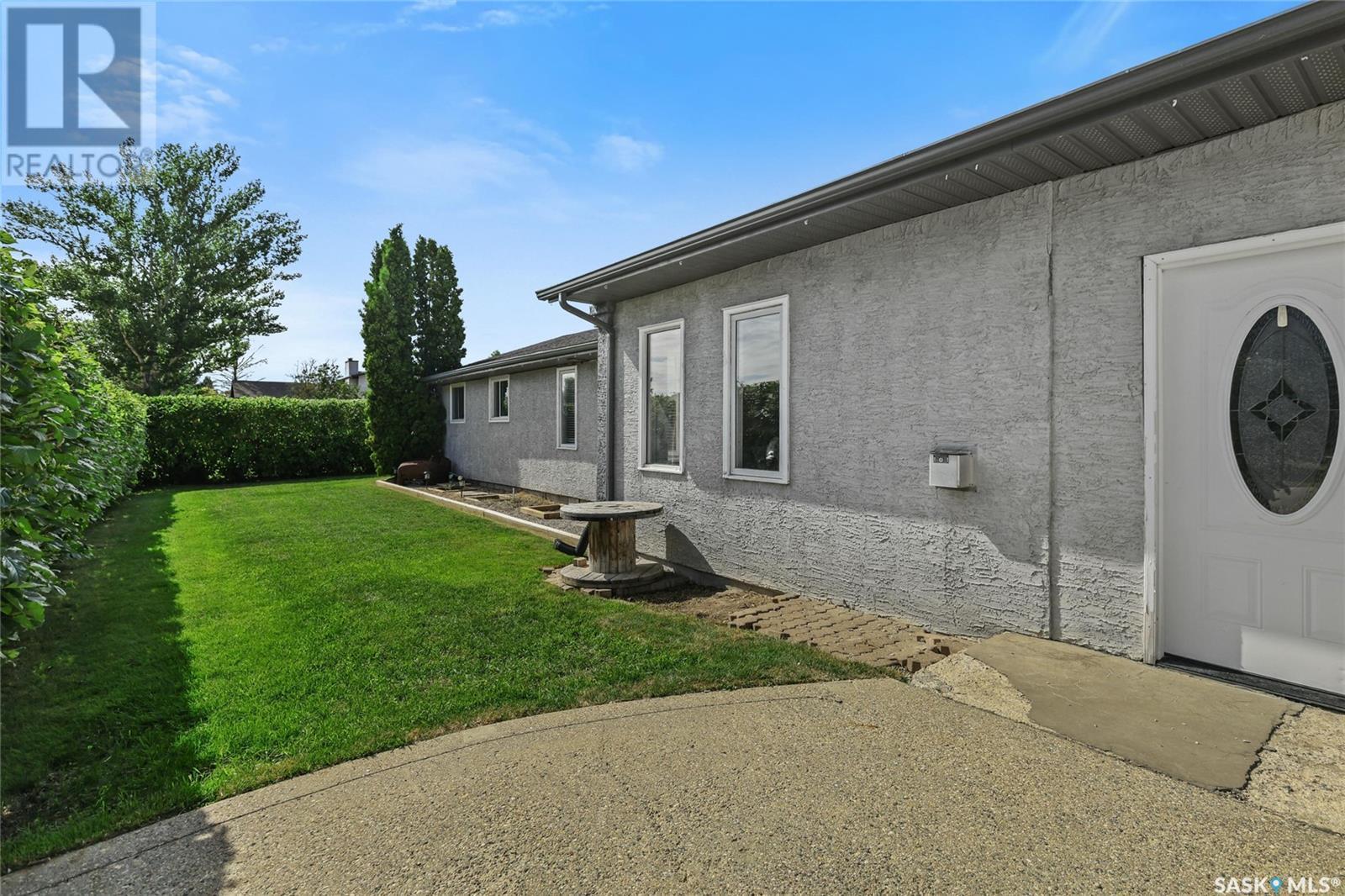 Property Photo: 255 Hawkes Street SK S0G 0E0