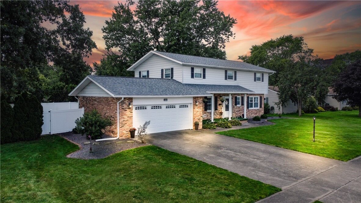 Property Photo:  513 Crestmore Avenue  IL 61938 