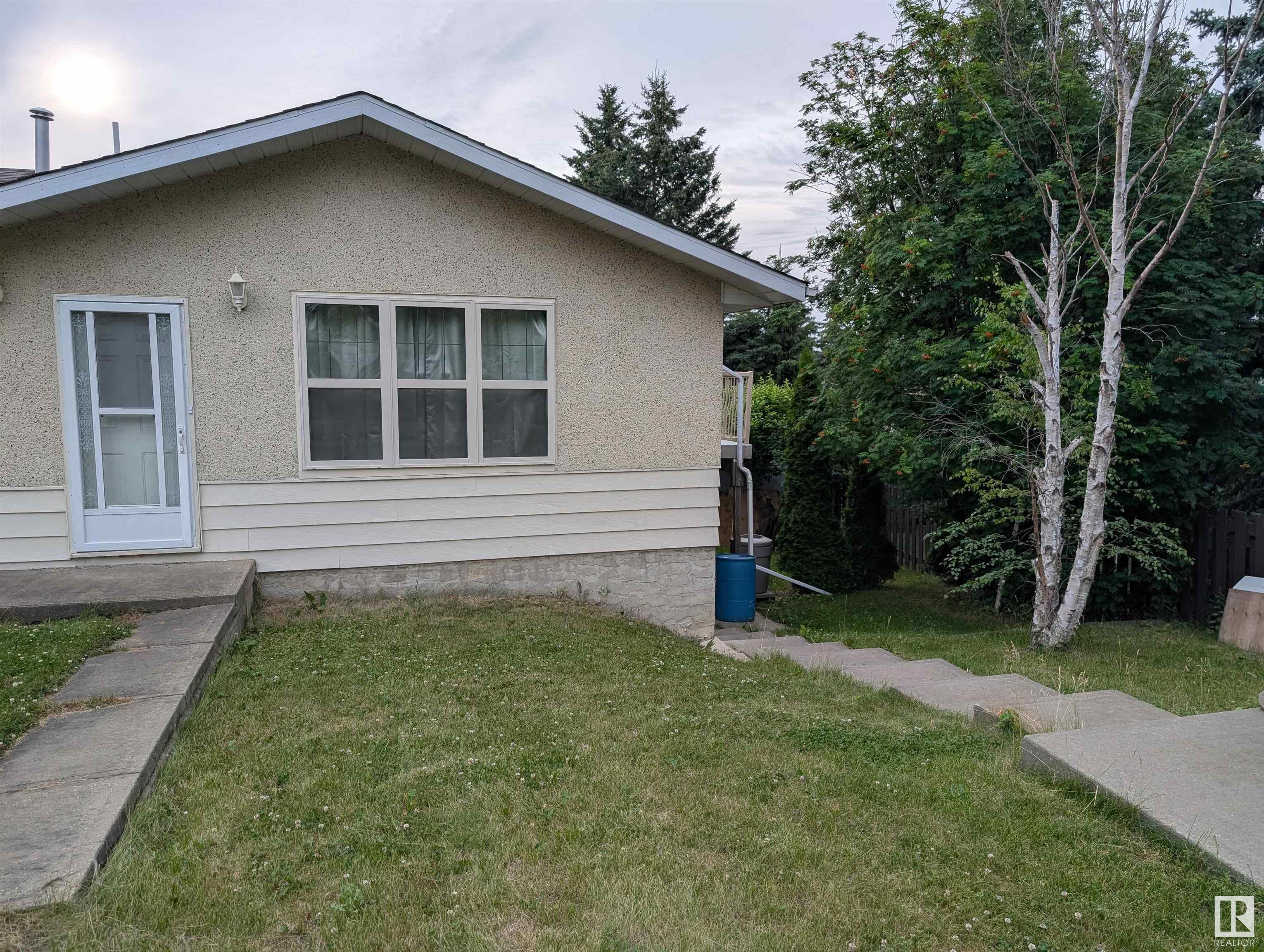 Photo de la propriété: 26 Louisbourg Place AB T8N 4L5