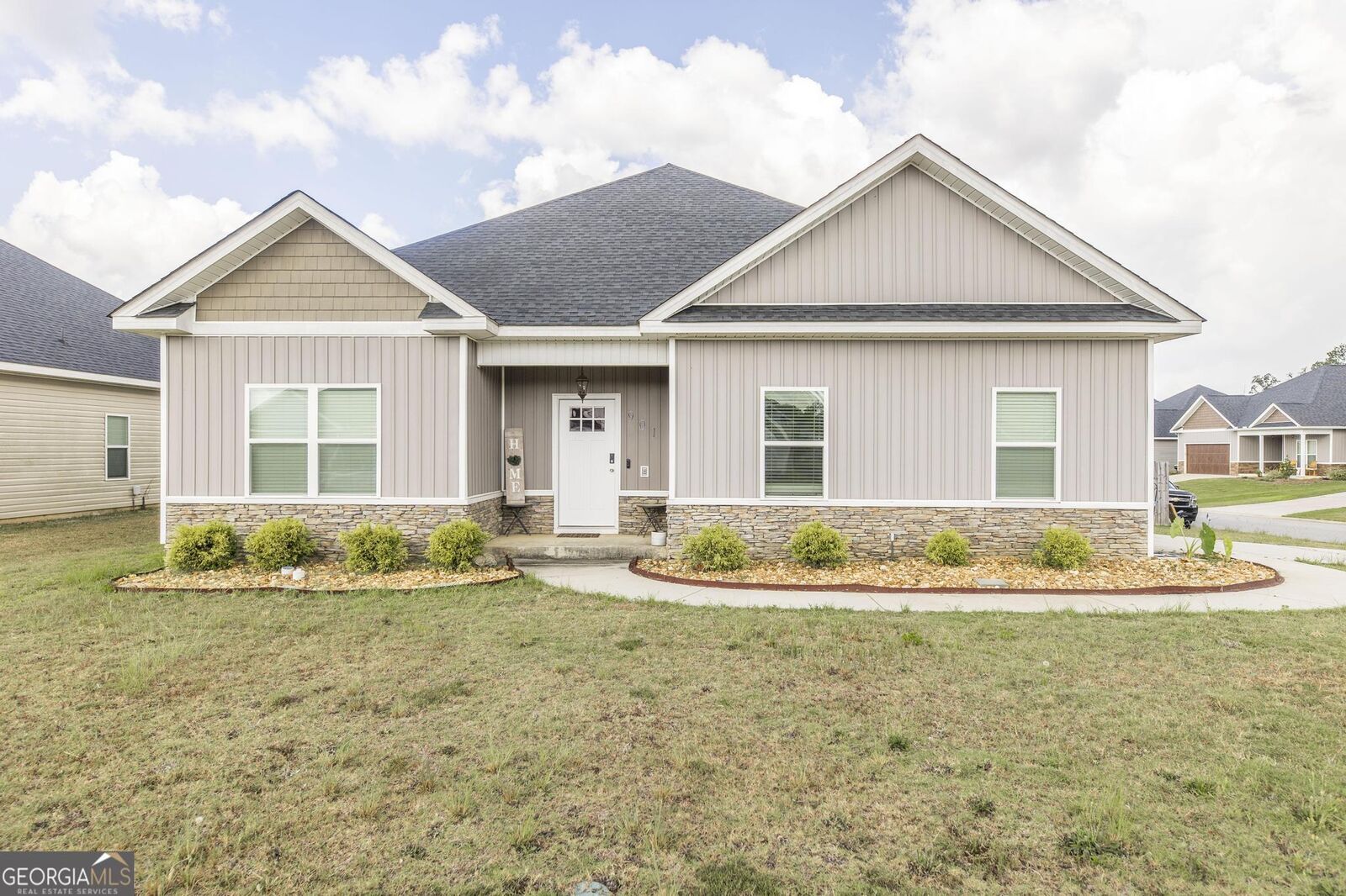 Property Photo: 901 Adirondac Way GA 31005