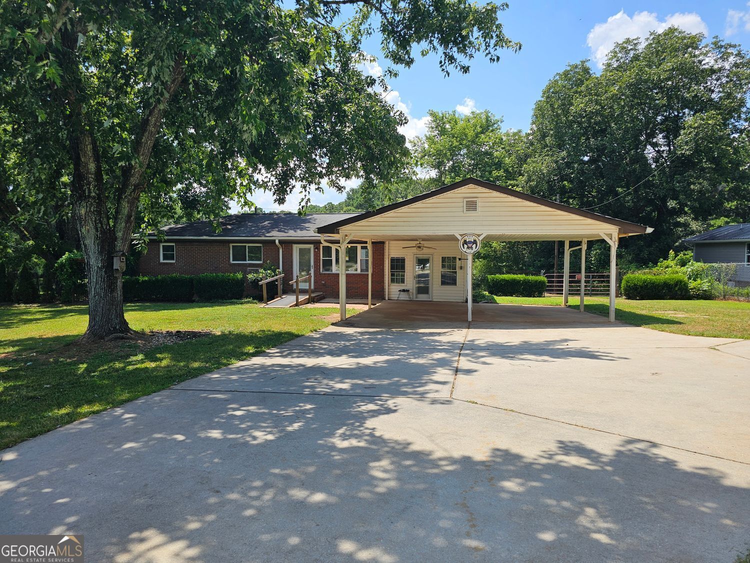 Property Photo:  7177 Capps Ferry Road Road  GA 30135 