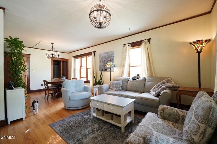 Property Photo: 501 6th Avenue SE ND 58401
