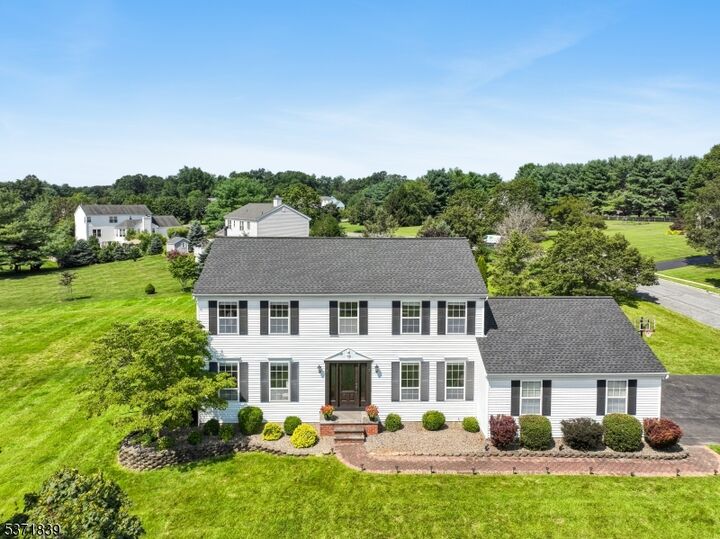 7 Johnston Dr  Raritan Twp. NJ 08822 photo